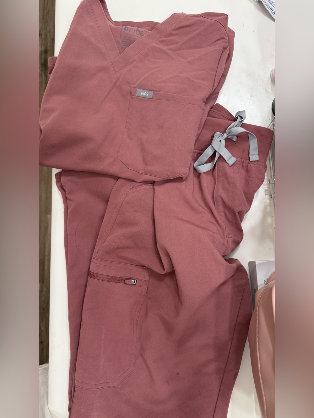 FIGS - Mauve Catarina top & Yola High Waisted Slim pants